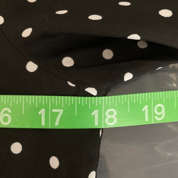 J. Crew Shirt Womens Sz XS Black White Polka Dot Blouse Long Sleeve Lightweight - Picture 7 of 9